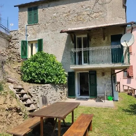Casa Vacanze Alloro 펜션 *